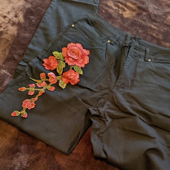 Jean's - Picture 7 of 7